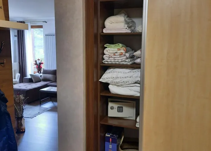 Svetoslava 아파트